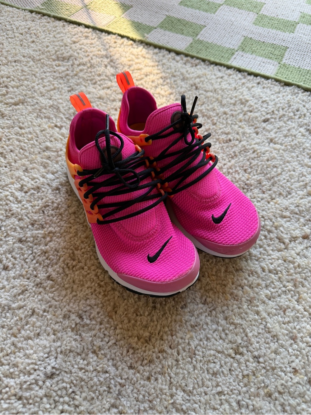 Nike Air PrestoLaser Fuchsia Laser Orange